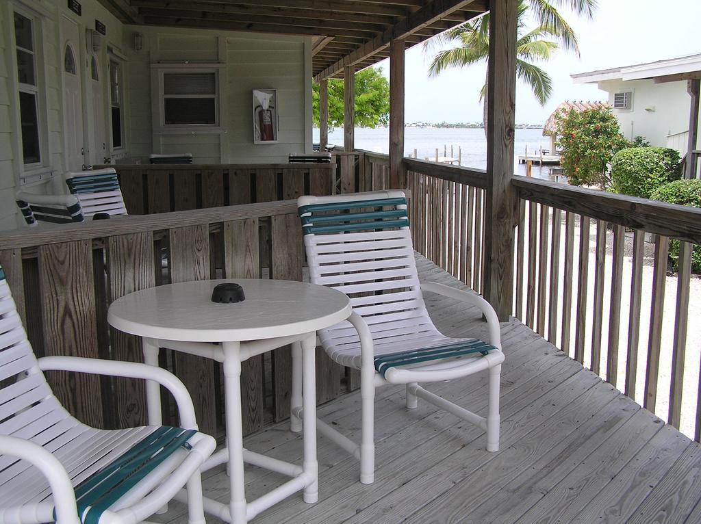 Parmer'S Resort Литъл Торч Кий Екстериор снимка